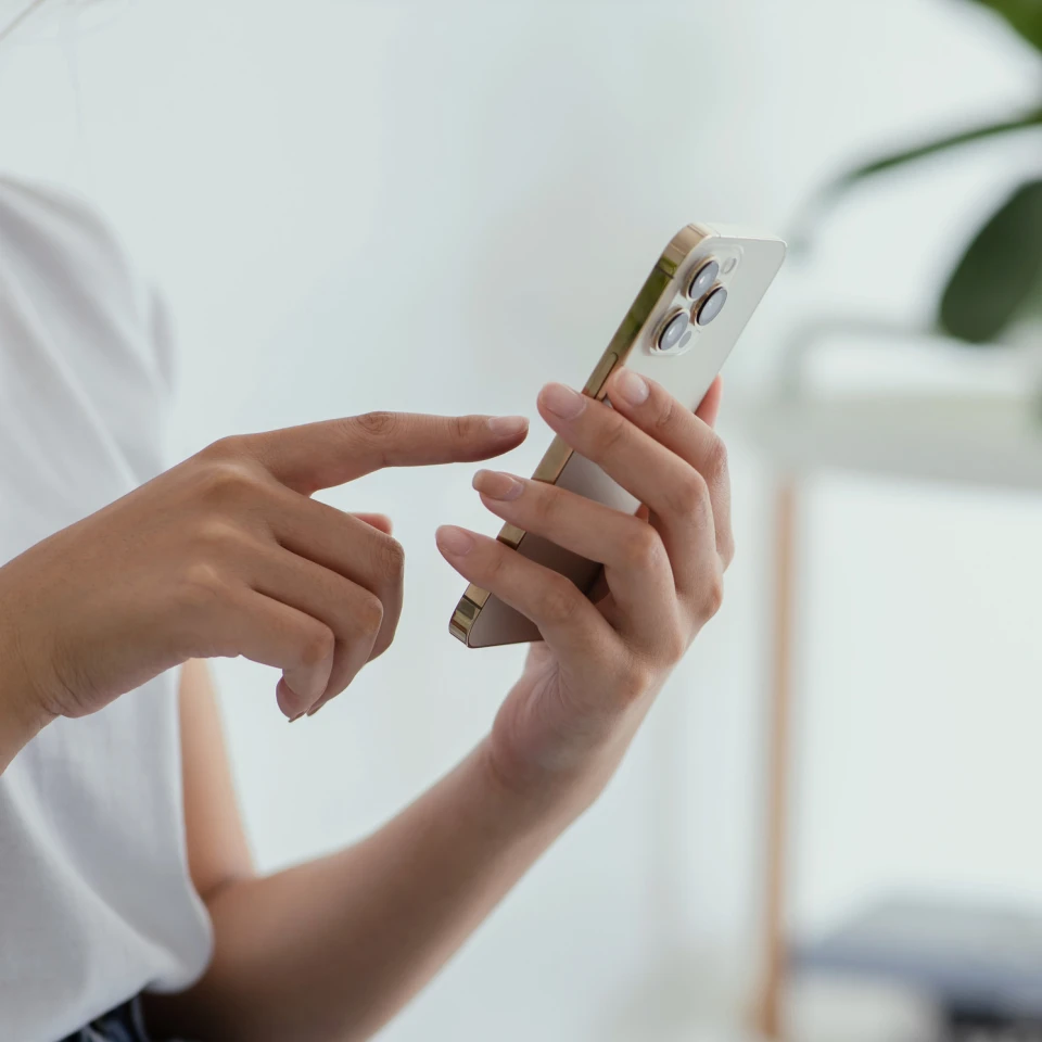 contact agent mobile phone